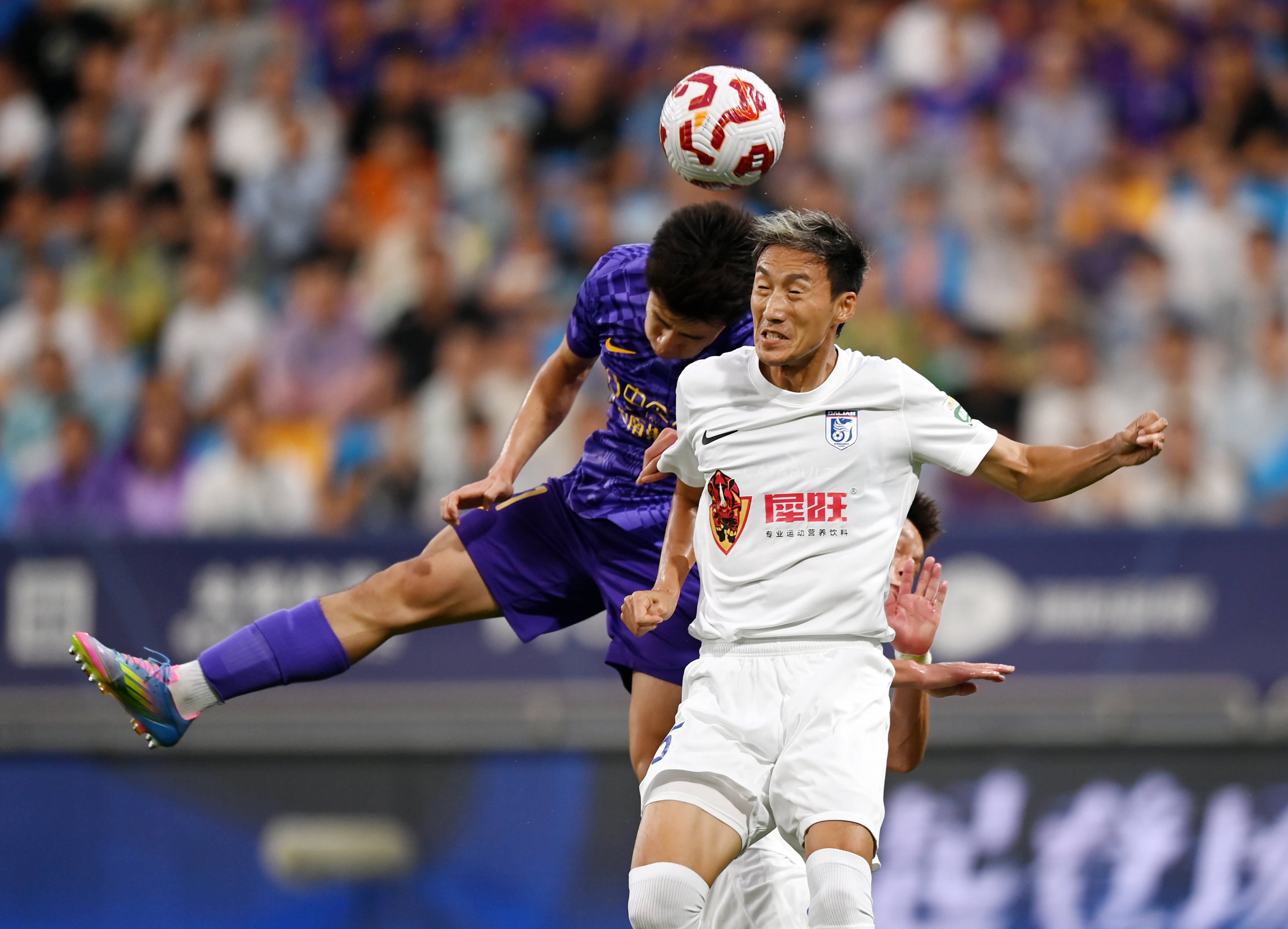 众多目光 众多目光